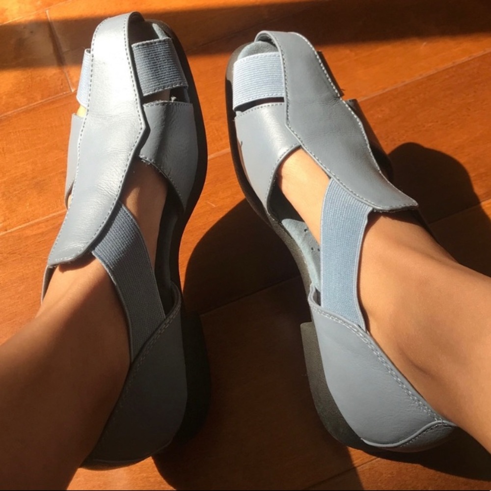 Vintage Blue Fisherman Sandals